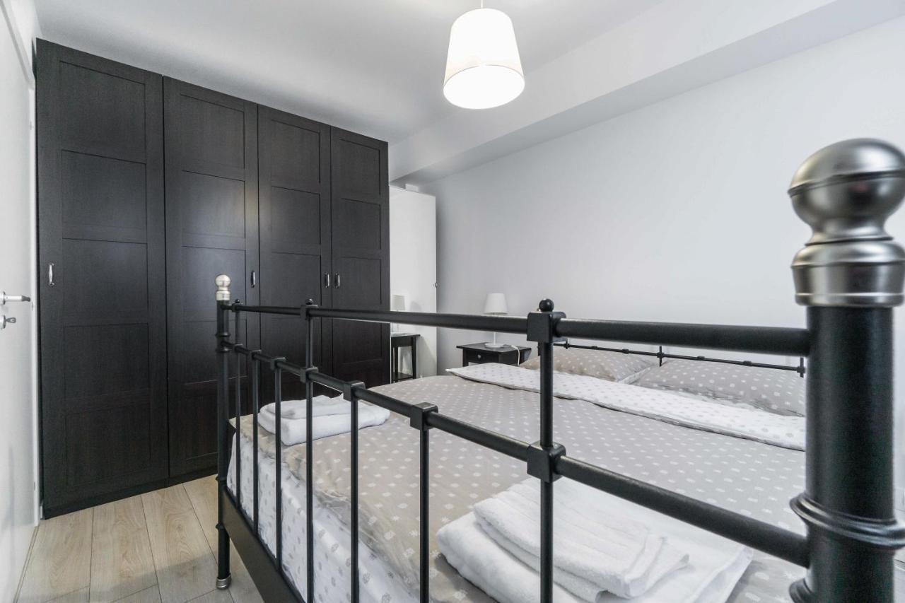 Purple Luxury Aviatiei * Bucureşti